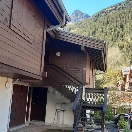 Apartmán T2 Rez-de-jardin Avec Parking Et Vue Mont Blanc - Fr-1-517-65 *